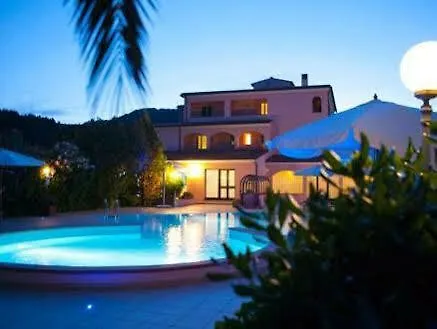 ホテル Swiss International Elba - Il Magnifico 4*